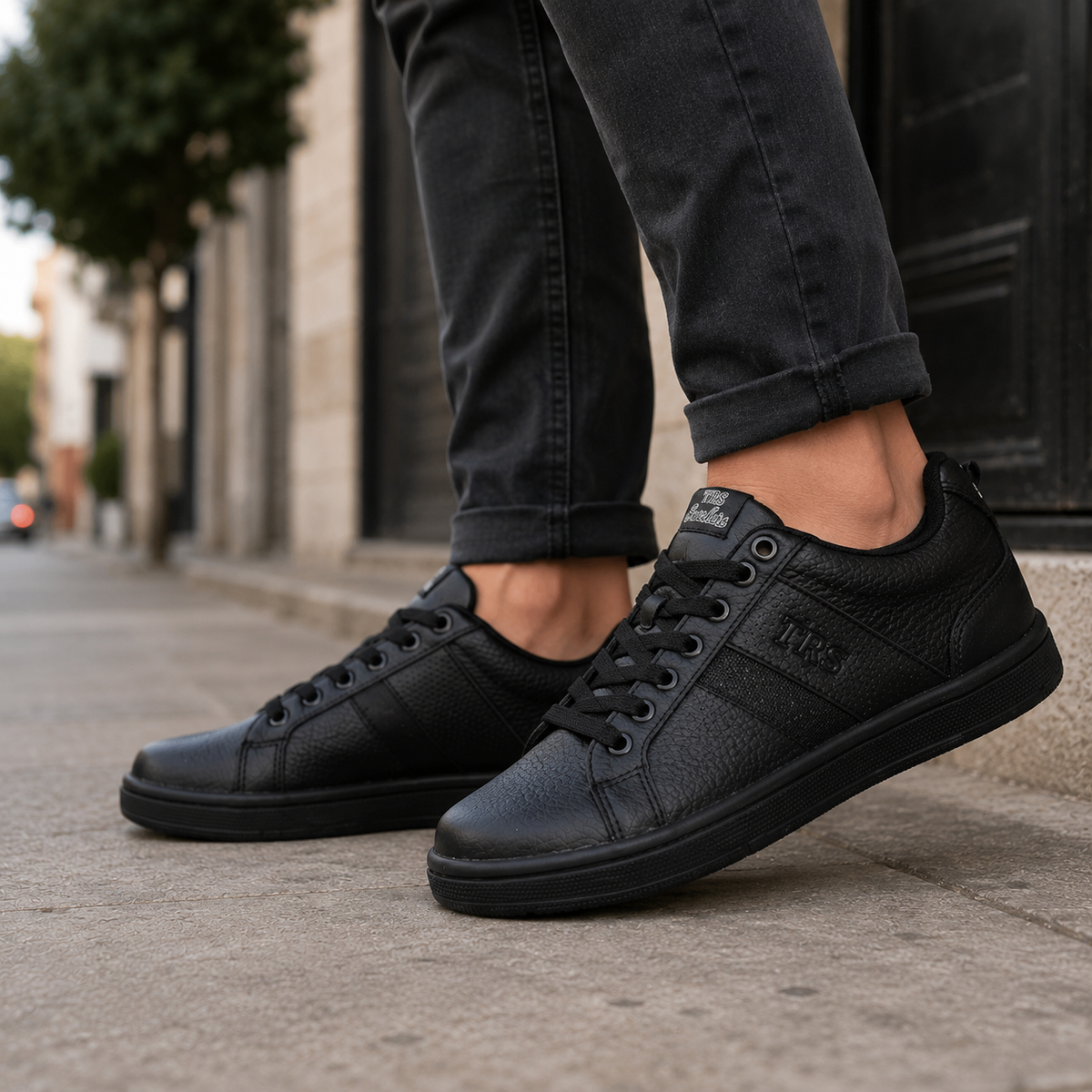 Tenis de piel Trs Sneakers 7300 Negro Total para Hombre - estilo de vida